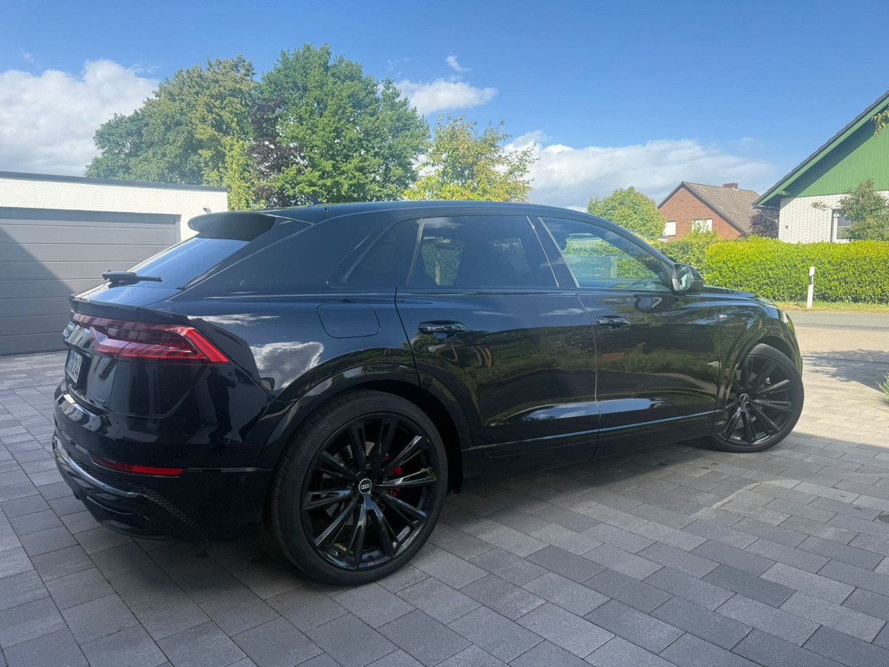 Audi Q8 50 TDI quattro S-Line 1. Hand Vollausstattung - SUV: photos 2 Audi Q8 50 TDI quattro S-Line 1. Hand Vollausstattung - SUV: photos 2