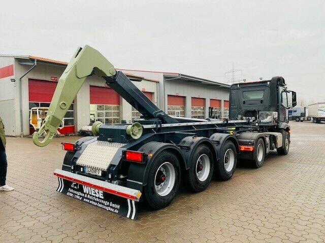 Auflieger Abrollkipper Hakenlift Agrarausführung - Semi-remorque porte-conteneur/ Caisse mobile: photos 3 Auflieger Abrollkipper Hakenlift Agrarausführung - Semi-remorque porte-conteneur/ Caisse mobile: photos 3