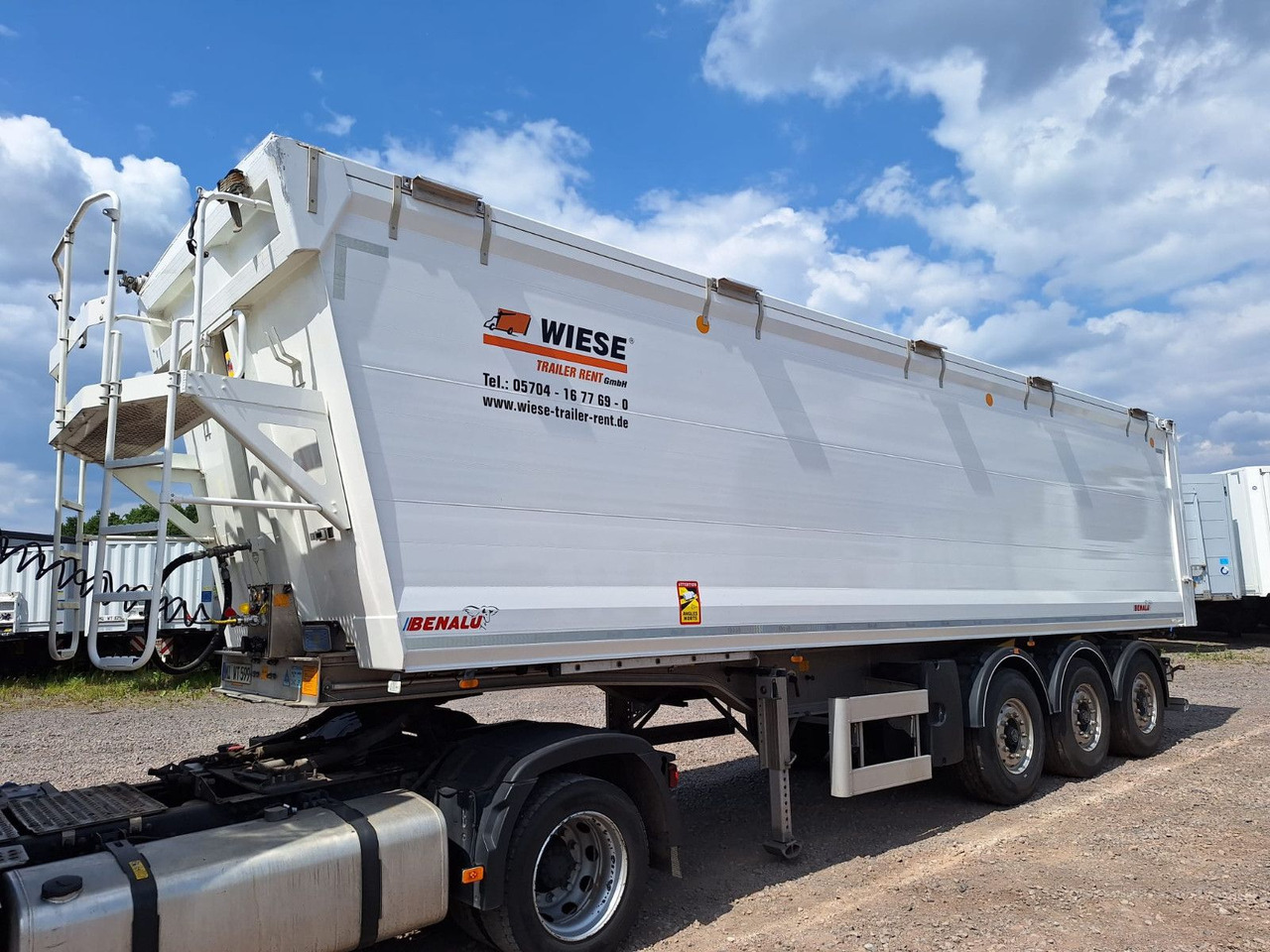 Benalu Bulkliner S 95 50m³ Kombiklappe - Semi-remorque benne: photos 1 Benalu Bulkliner S 95 50m³ Kombiklappe - Semi-remorque benne: photos 1