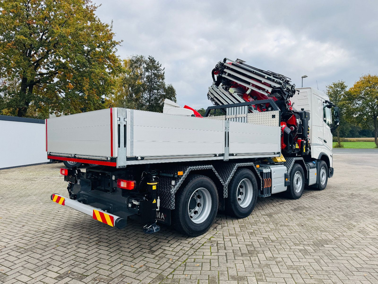 Volvo FH 500 8x4 Kran F820 RA2.27 Jib & Winde Sofort - Camion, Camion grue: photos 3 Volvo FH 500 8x4 Kran F820 RA2.27 Jib & Winde Sofort - Camion, Camion grue: photos 3