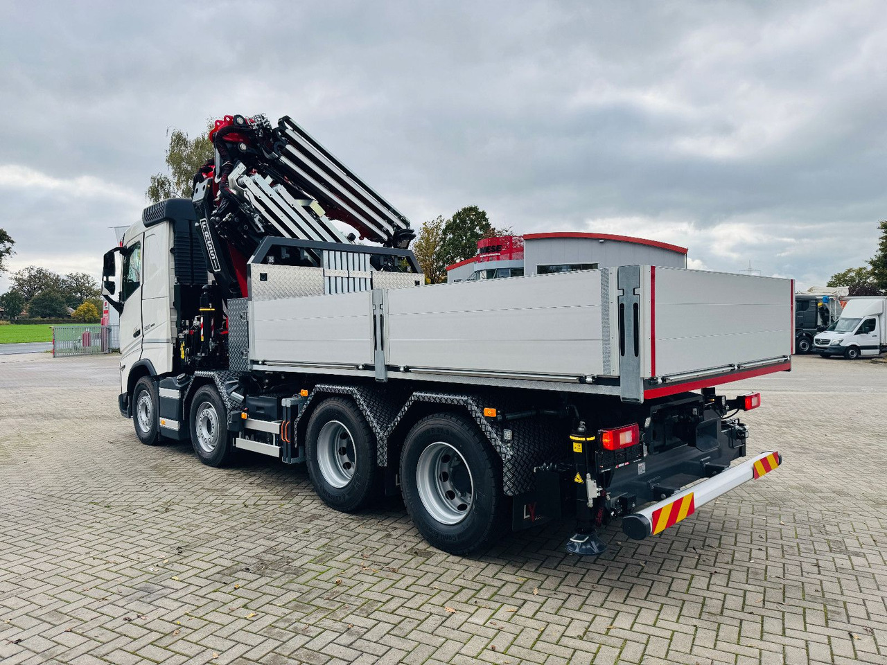 Volvo FH 500 8x4 Kran F820 RA2.27 Jib & Winde Sofort - Camion, Camion grue: photos 2 Volvo FH 500 8x4 Kran F820 RA2.27 Jib & Winde Sofort - Camion, Camion grue: photos 2