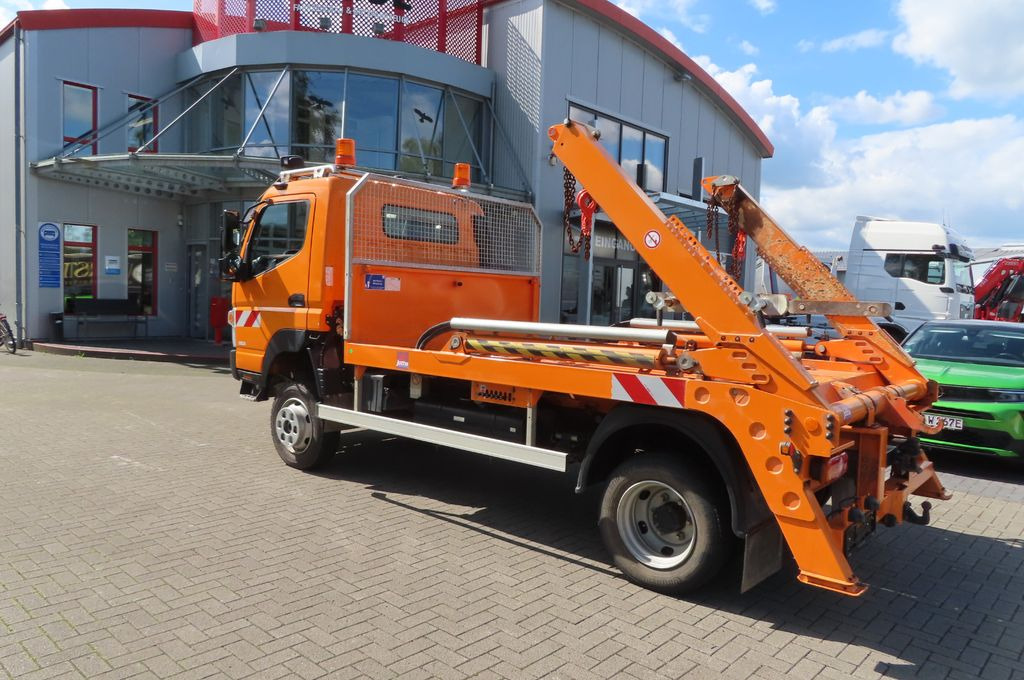 FUSO Canter 6 C 18 4x4 Kommunal Winterdienst - Camion multibenne: photos 2 FUSO Canter 6 C 18 4x4 Kommunal Winterdienst - Camion multibenne: photos 2
