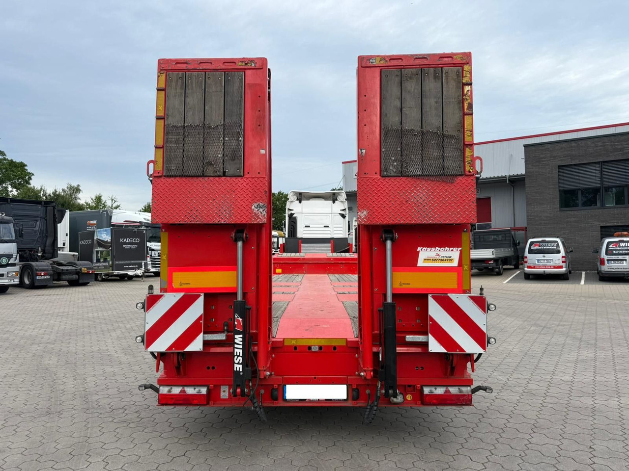Kässbohrer K.SLS ECO Tieflader mit hydraulischen Rampen - Semi-remorque surbaissé: photos 5 Kässbohrer K.SLS ECO Tieflader mit hydraulischen Rampen - Semi-remorque surbaissé: photos 5