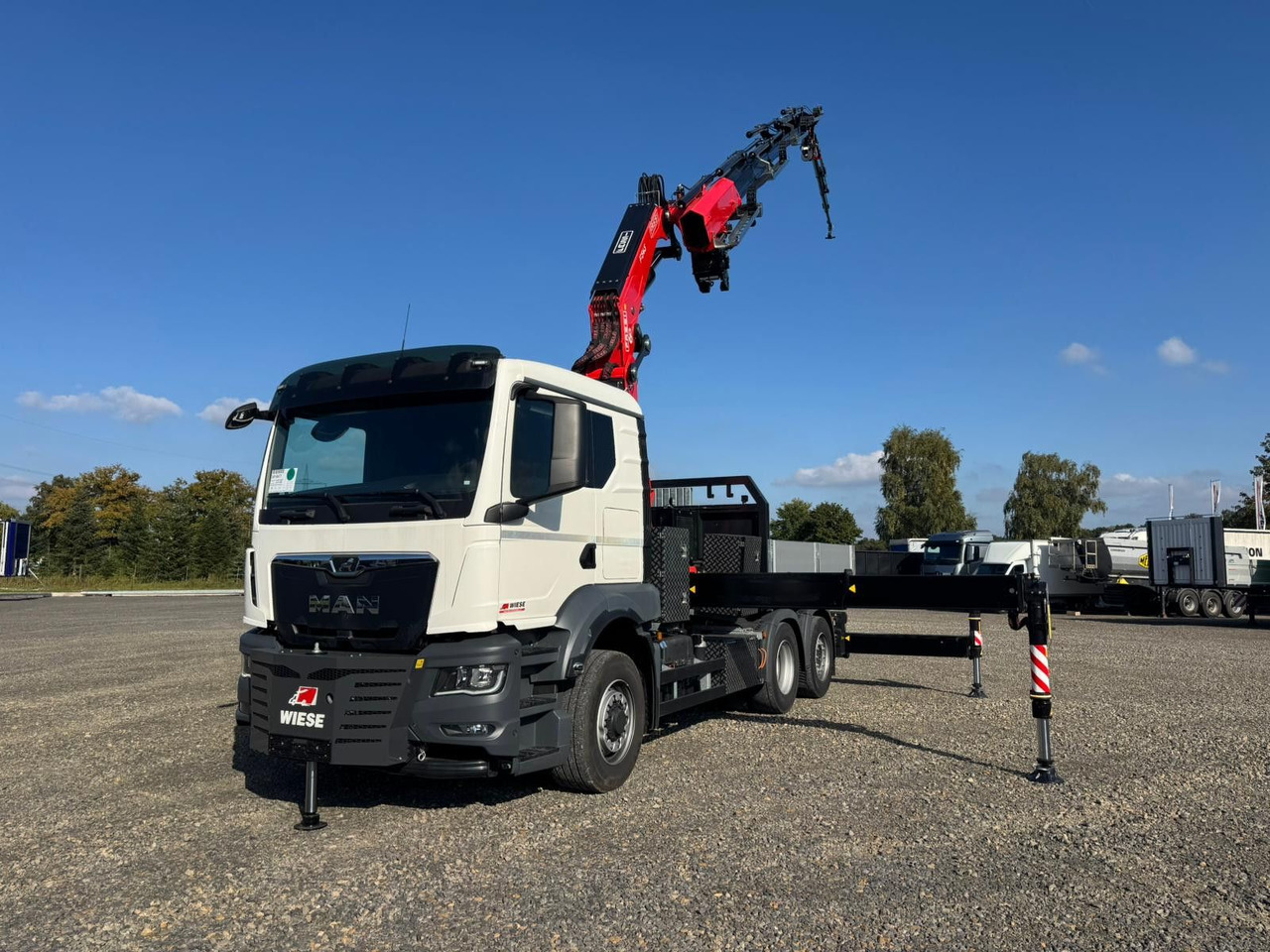 MAN 26.470 6x4-4 Hydrodrive Fassi Kran F545 Jib - Camion plateau, Camion grue: photos 1 MAN 26.470 6x4-4 Hydrodrive Fassi Kran F545 Jib - Camion plateau, Camion grue: photos 1