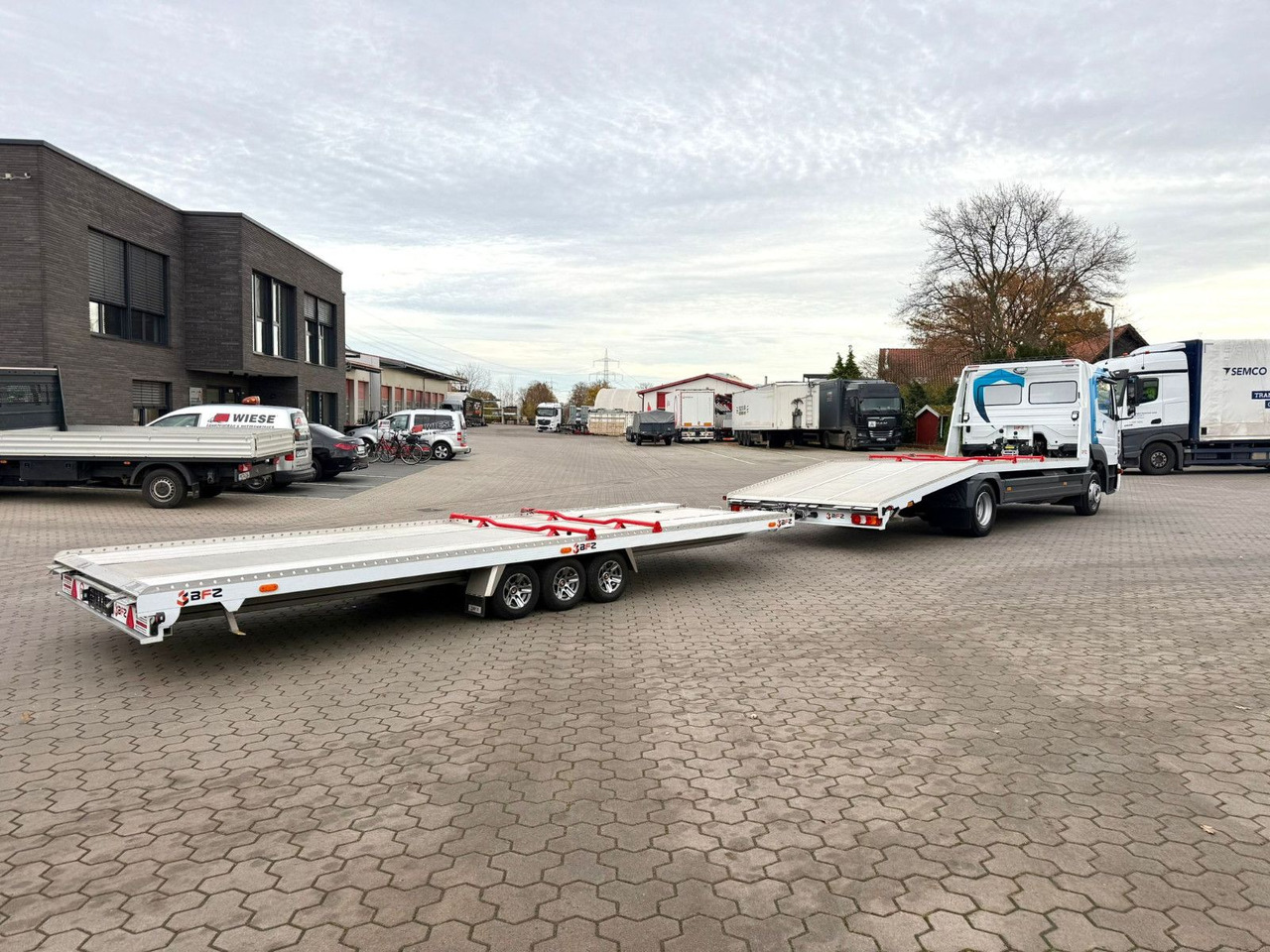 Mercedes-Benz Atego 918L Autotransporter mit BFZ Anhänger - Camion porte-voitures: photos 5 Mercedes-Benz Atego 918L Autotransporter mit BFZ Anhänger - Camion porte-voitures: photos 5