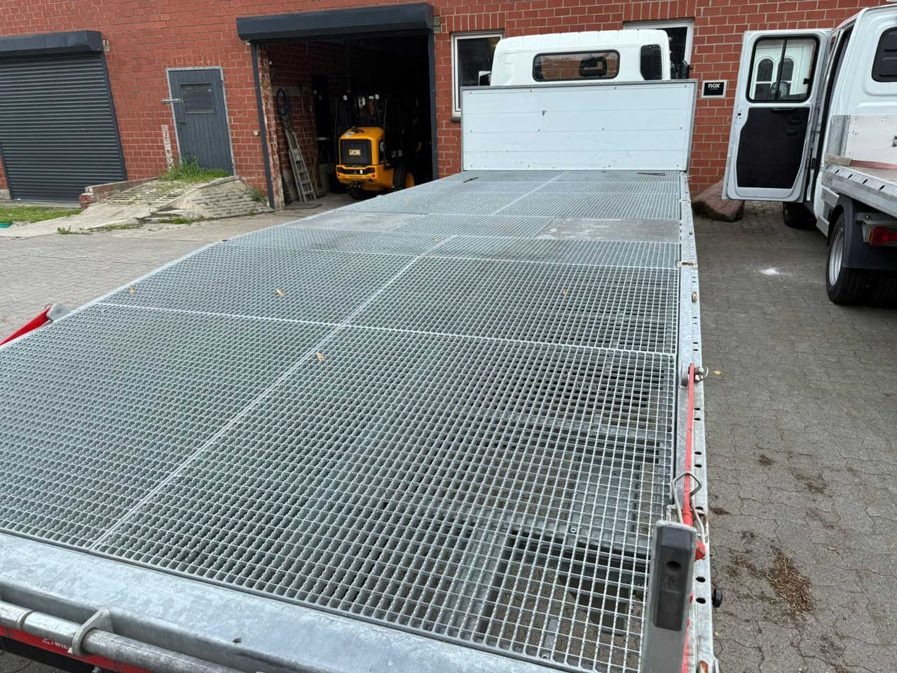 Utilitaire plateau Mitsubishi Fuso Canter  7C18 Arbeitsbühnentransporter: photos 6