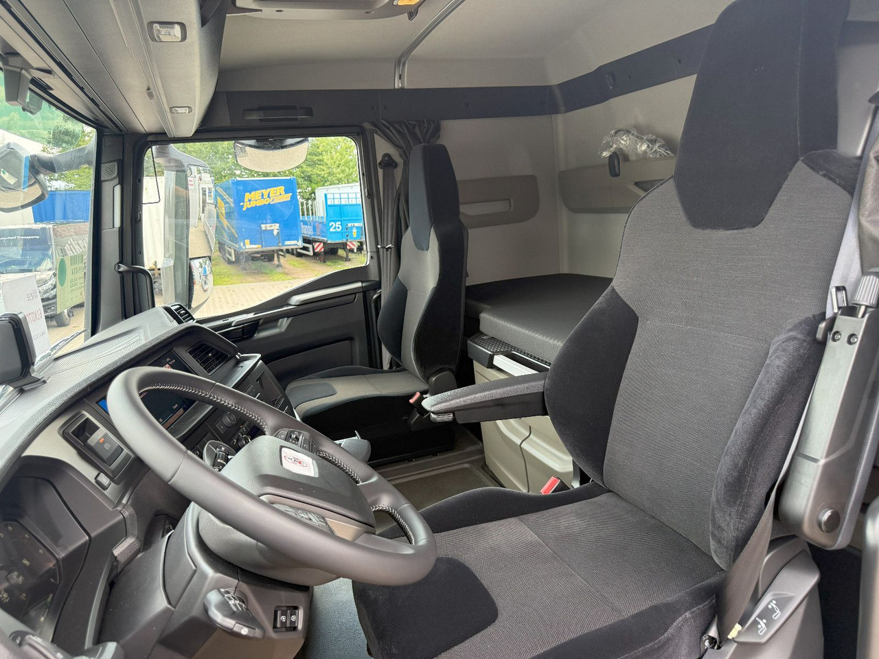MAN TGX 18.480 4x4H HydroDrive mit Hydraulik - Tracteur routier: photos 5 MAN TGX 18.480 4x4H HydroDrive mit Hydraulik - Tracteur routier: photos 5