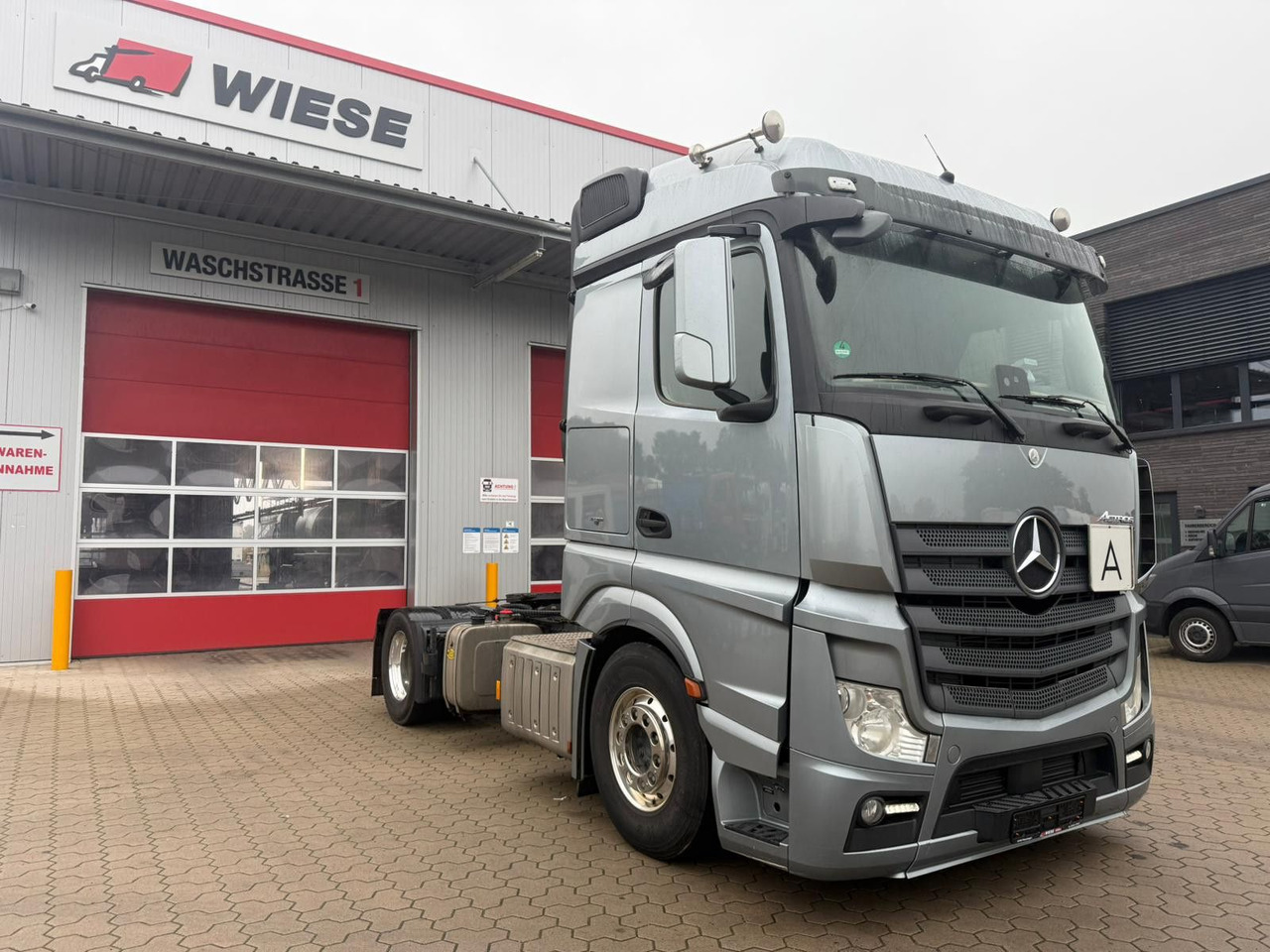 Mercedes-Benz Actros 1851 LS 4x2 Hydraulik Alu Felgen - Tracteur routier: photos 1 Mercedes-Benz Actros 1851 LS 4x2 Hydraulik Alu Felgen - Tracteur routier: photos 1