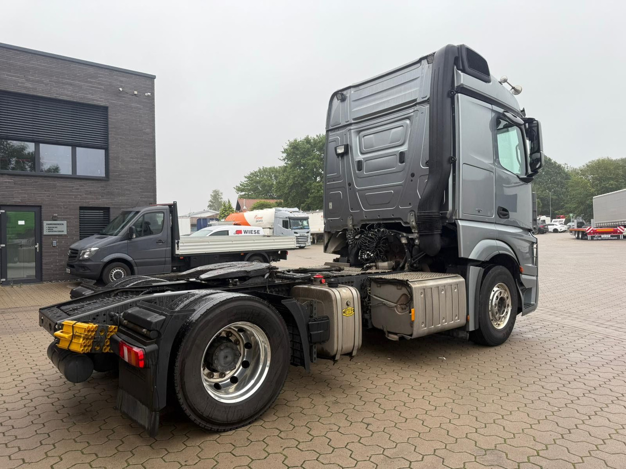 Mercedes-Benz Actros 1851 LS 4x2 Hydraulik Alu Felgen - Tracteur routier: photos 4 Mercedes-Benz Actros 1851 LS 4x2 Hydraulik Alu Felgen - Tracteur routier: photos 4