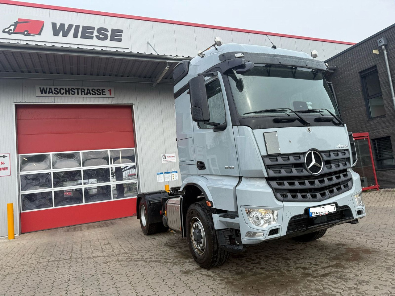 Mercedes-Benz Arocs 1848 4x4 HAD Allrad mit Hydraulik LOF - Tracteur routier: photos 2 Mercedes-Benz Arocs 1848 4x4 HAD Allrad mit Hydraulik LOF - Tracteur routier: photos 2