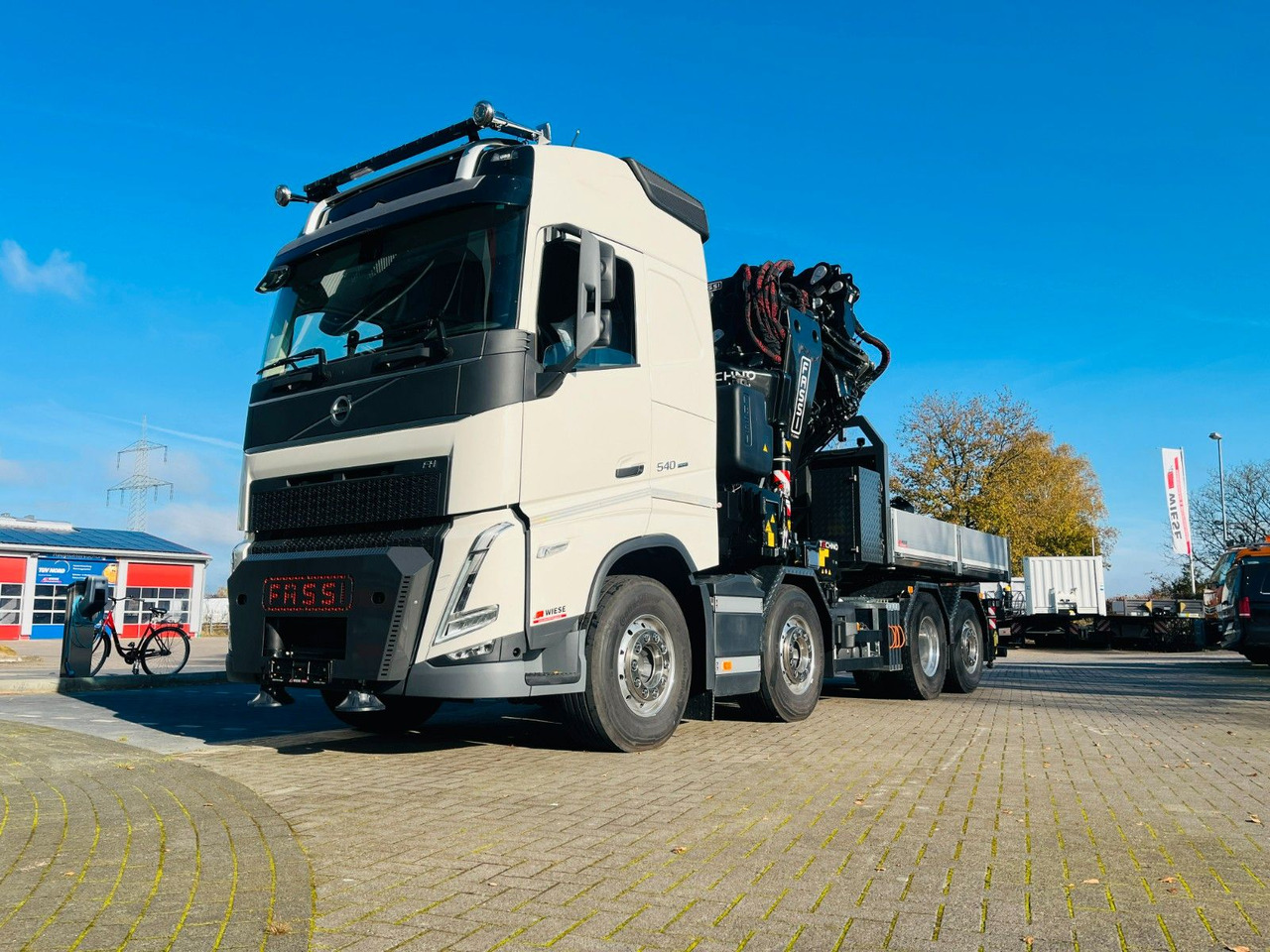 Volvo FH 540 Kran mit F1450 HXP Fly Jib + Winde - Tracteur routier: photos 5 Volvo FH 540 Kran mit F1450 HXP Fly Jib + Winde - Tracteur routier: photos 5