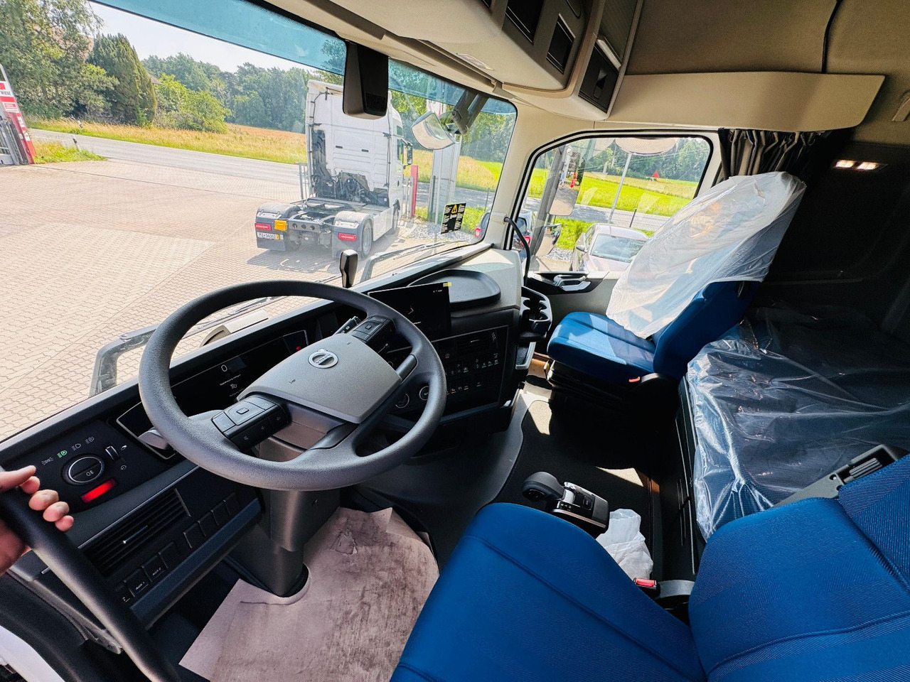 Camion plateau, Camion grue Volvo FH 540 mit Fassi F2150RAL Fly Jib + Winde: photos 14