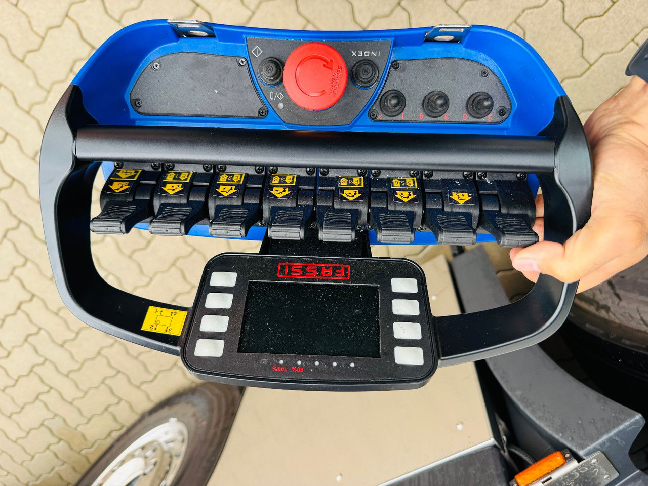 Camion grue Volvo FH540 10x4 mit F1150 Ladekran, Sattelzugmaschine: photos 16 Camion grue Volvo FH540 10x4 mit F1150 Ladekran, Sattelzugmaschine: photos 16