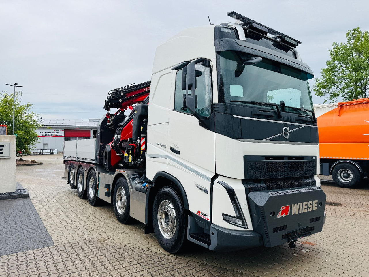 Volvo FH540 10x4 mit F1150 Ladekran, Sattelzugmaschine - Camion grue: photos 2 Volvo FH540 10x4 mit F1150 Ladekran, Sattelzugmaschine - Camion grue: photos 2