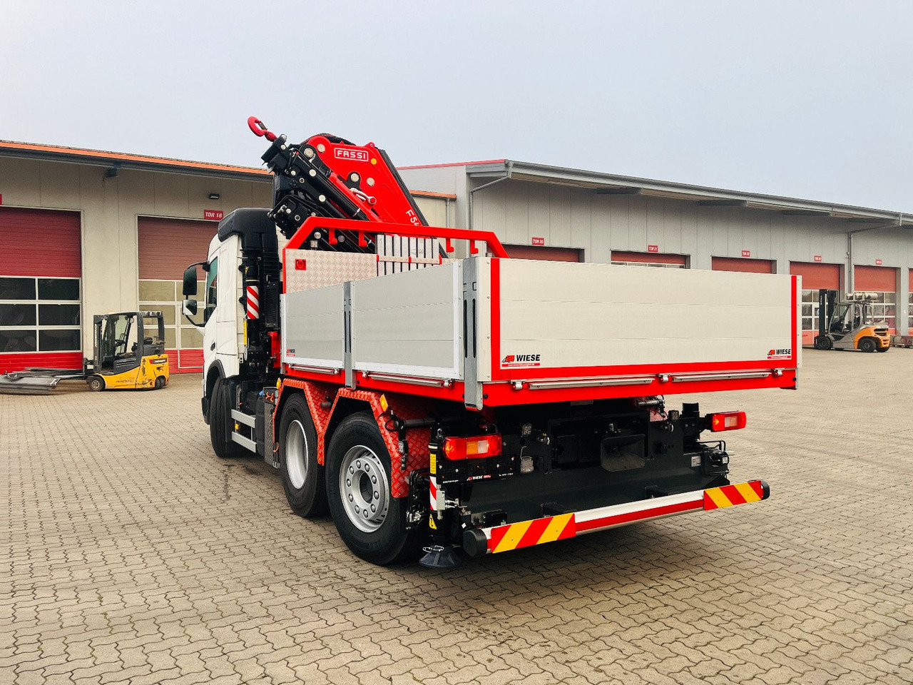 Volvo FMX 540 6x2 mit F545RA.2.28 - Camion grue: photos 3 Volvo FMX 540 6x2 mit F545RA.2.28 - Camion grue: photos 3