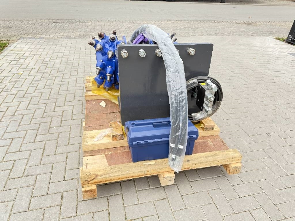 AJCE ADC20 DRUM CUTTER ROCKWHEEL Rockgrinder, Grinder - Cisaille de démolition: photos 4 AJCE ADC20 DRUM CUTTER ROCKWHEEL Rockgrinder, Grinder - Cisaille de démolition: photos 4