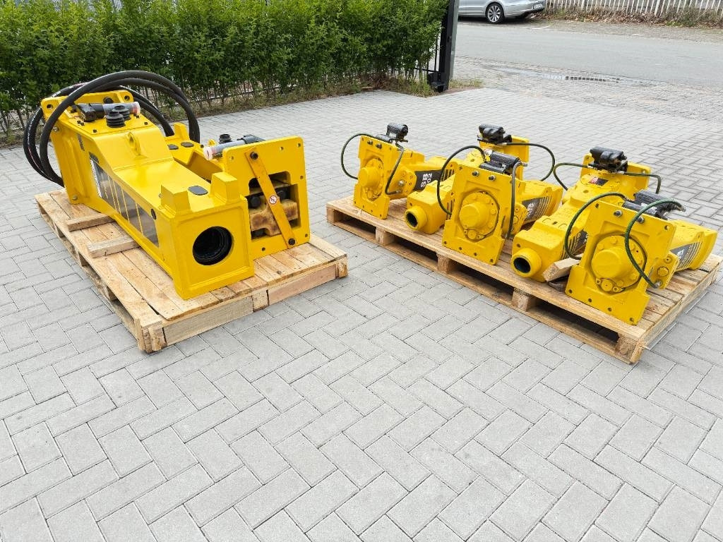 Epiroc ATLAS Copco MB750 - Marteau hydraulique pour Engins de chantier: photos 4 Epiroc ATLAS Copco MB750 - Marteau hydraulique pour Engins de chantier: photos 4