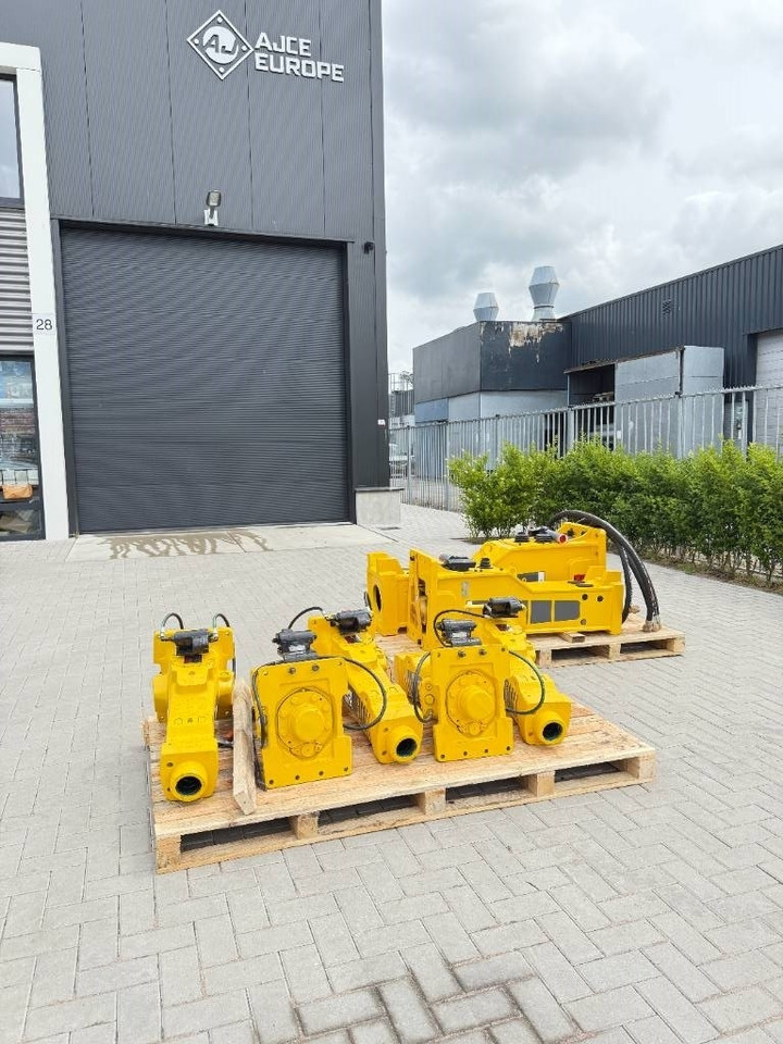 Epiroc ATLAS Copco MB750 - Marteau hydraulique pour Engins de chantier: photos 3 Epiroc ATLAS Copco MB750 - Marteau hydraulique pour Engins de chantier: photos 3