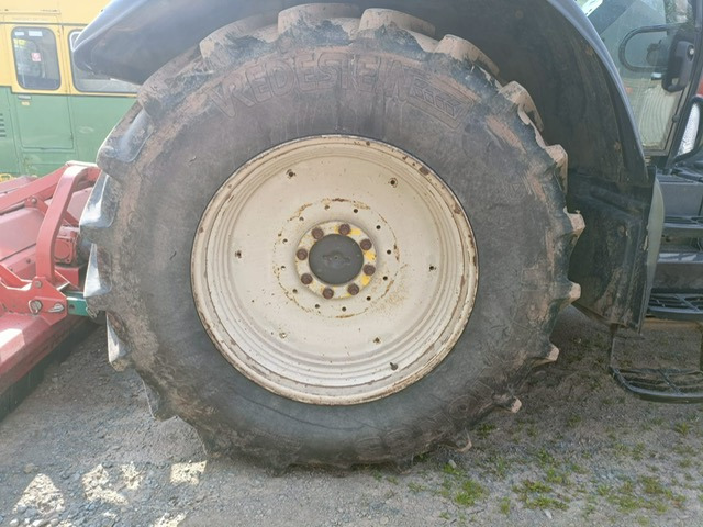 VALTRA T183 DIRECT DRIVE - Tracteur agricole: photos 4 VALTRA T183 DIRECT DRIVE - Tracteur agricole: photos 4