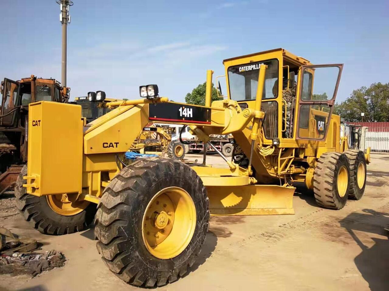CATERPILLAR 14H - Niveleuse: photos 1 CATERPILLAR 14H - Niveleuse: photos 1