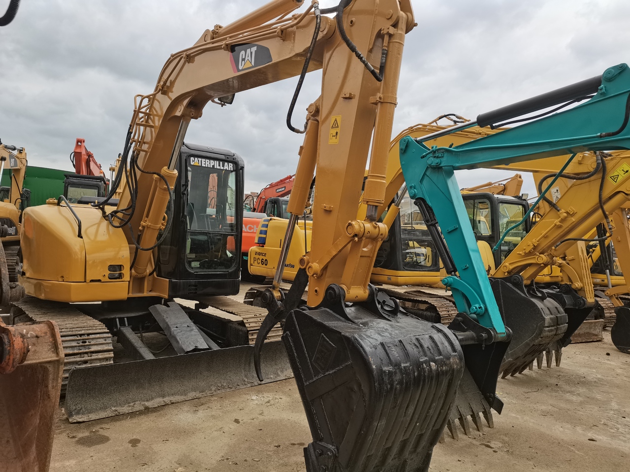 CATERPILLAR 308C - Mini pelle: photos 4 CATERPILLAR 308C - Mini pelle: photos 4