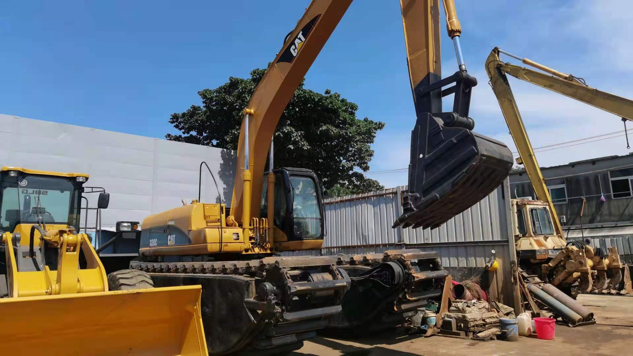 CATERPILLAR 320C - Excavatrice amphibie: photos 4 CATERPILLAR 320C - Excavatrice amphibie: photos 4