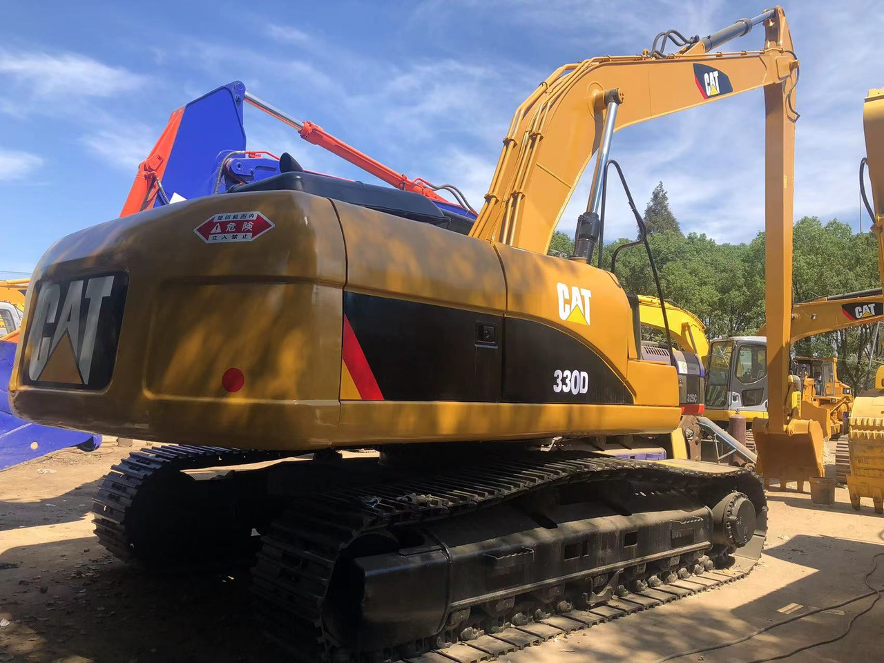 CATERPILLAR 320D - Pelle sur chenille: photos 1 CATERPILLAR 320D - Pelle sur chenille: photos 1