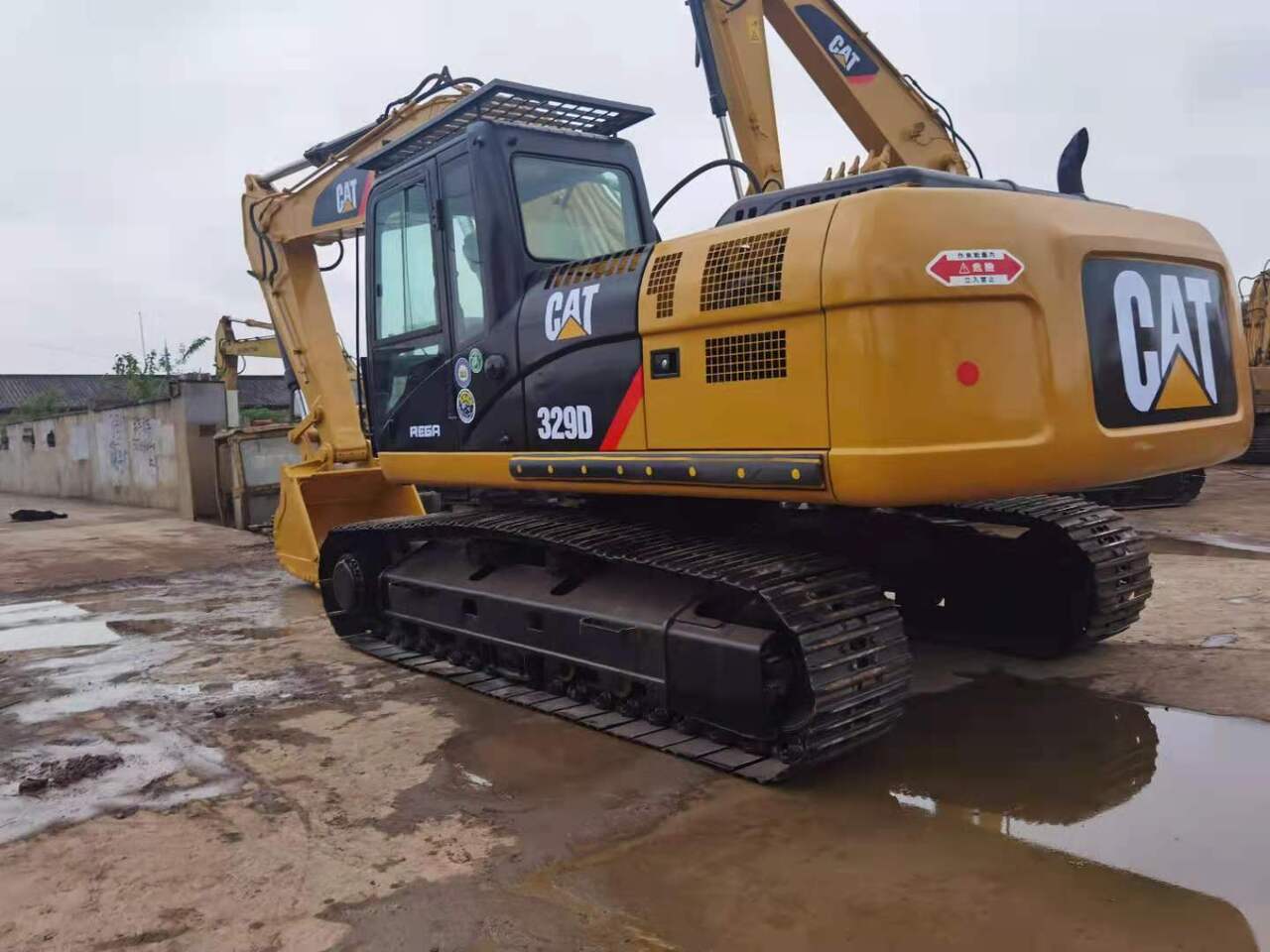 CATERPILLAR 329D - Pelle sur chenille: photos 3 CATERPILLAR 329D - Pelle sur chenille: photos 3