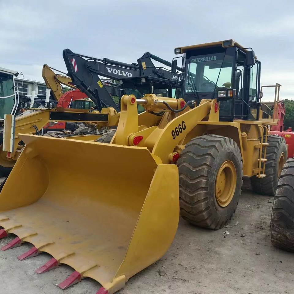 CATERPILLAR 966G - Chargeuse sur pneus: photos 1 CATERPILLAR 966G - Chargeuse sur pneus: photos 1
