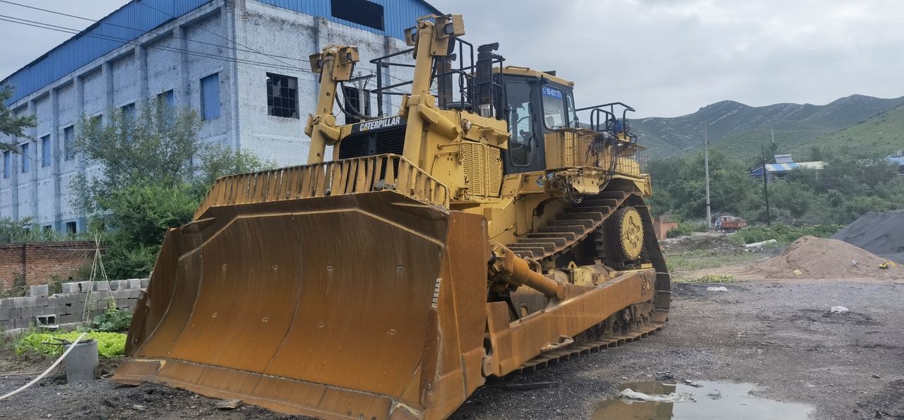 CATERPILLAR D10R - Bulldozer: photos 3 CATERPILLAR D10R - Bulldozer: photos 3