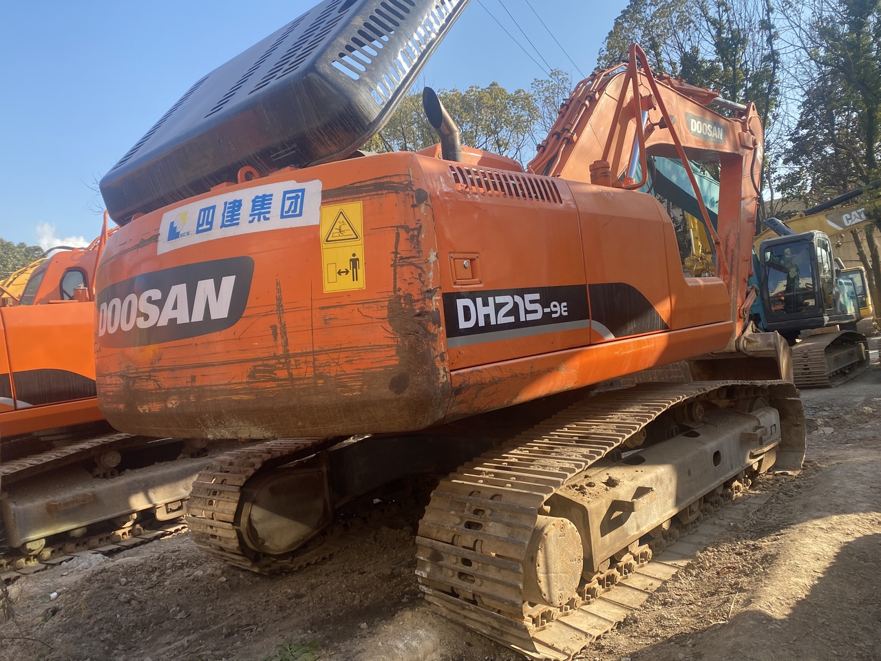 DOOSAN DH215-9E - Pelle sur chenille: photos 3 DOOSAN DH215-9E - Pelle sur chenille: photos 3