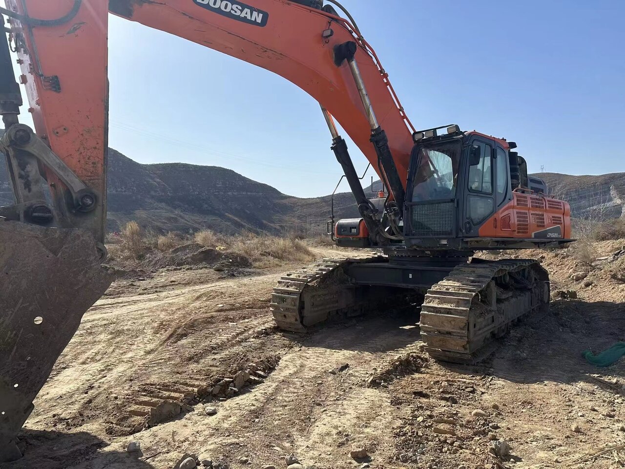 DOOSAN DOOSAN DH520LC-9C - Pelle sur chenille: photos 1 DOOSAN DOOSAN DH520LC-9C - Pelle sur chenille: photos 1