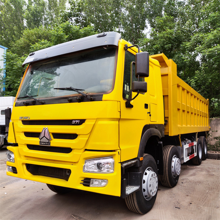 HOWO 8x4 371-Tipper - Camion benne: photos 1 HOWO 8x4 371-Tipper - Camion benne: photos 1