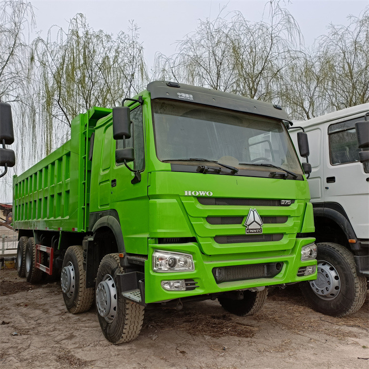 HOWO 8x4 375-Tipper - Camion benne: photos 1 HOWO 8x4 375-Tipper - Camion benne: photos 1