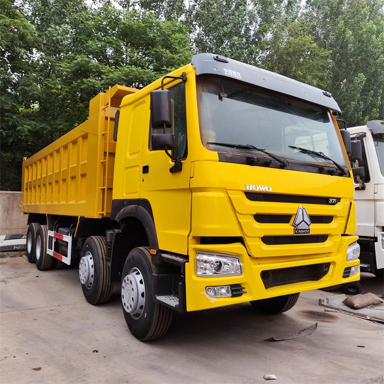 HOWO HOWO371 8x4 tipper - Camion benne: photos 5 HOWO HOWO371 8x4 tipper - Camion benne: photos 5