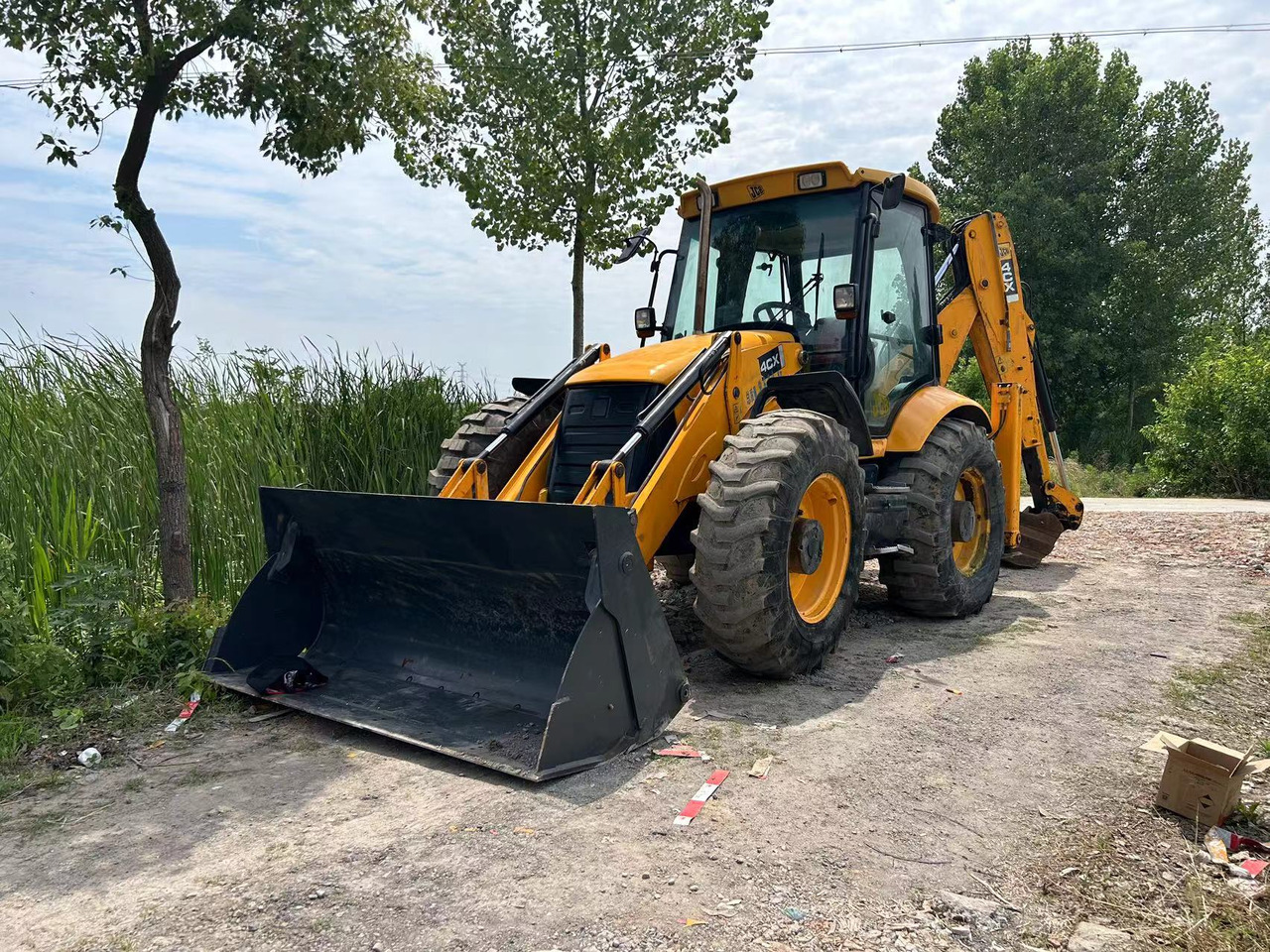 JCB 4CX - Tractopelle: photos 2 JCB 4CX - Tractopelle: photos 2