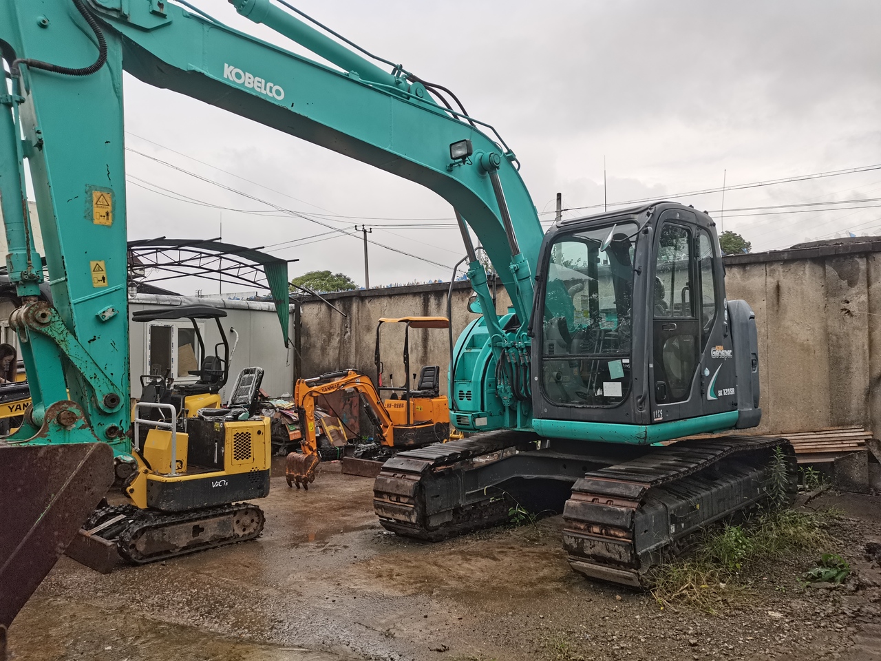 KOBELCO SK125SR - Pelle sur chenille: photos 3 KOBELCO SK125SR - Pelle sur chenille: photos 3