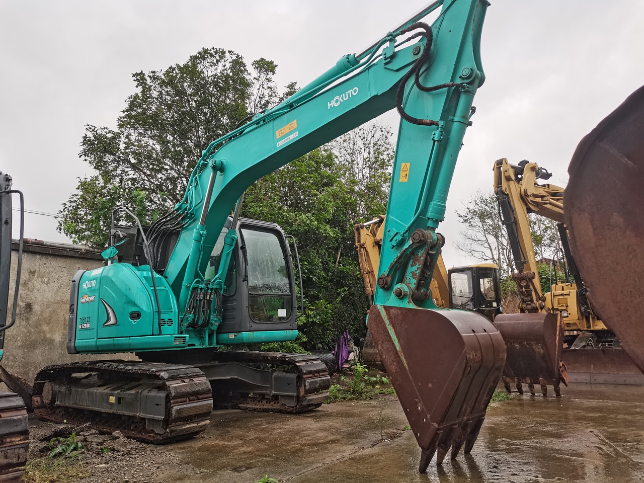 KOBELCO SK125SR - Pelle sur chenille: photos 2 KOBELCO SK125SR - Pelle sur chenille: photos 2