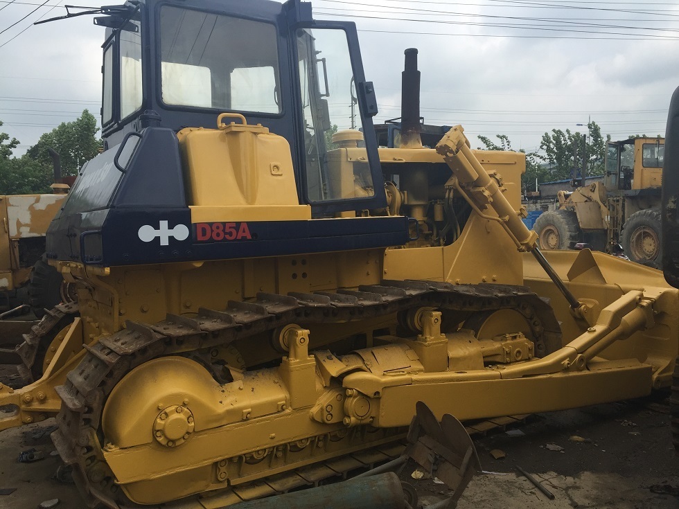 KOMATSU D85A - Bulldozer: photos 1 KOMATSU D85A - Bulldozer: photos 1