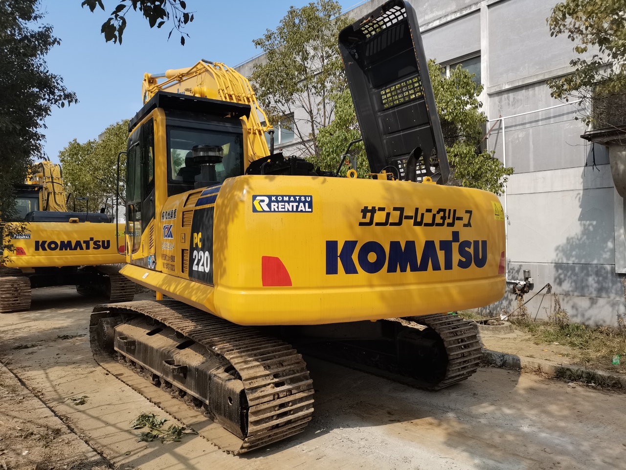 KOMATSU PC220-8 - Pelle sur chenille: photos 3 KOMATSU PC220-8 - Pelle sur chenille: photos 3