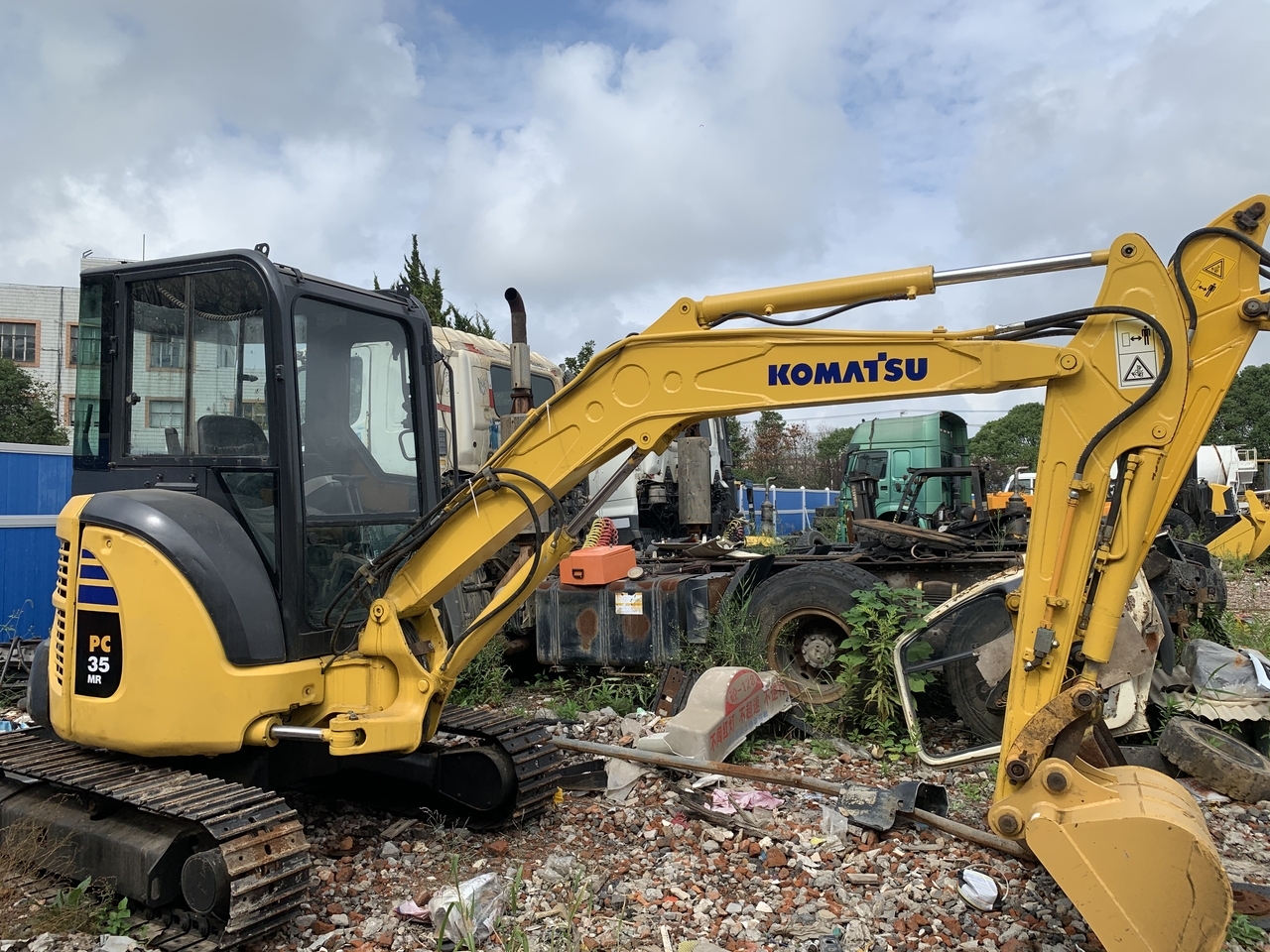 Mini pelle KOMATSU PC35MR: photos 1