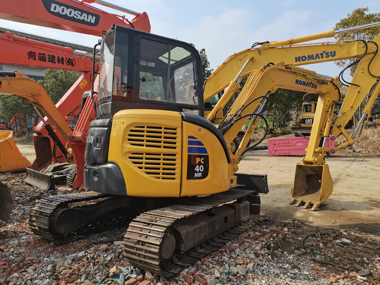 KOMATSU PC40MR - Mini pelle: photos 3 KOMATSU PC40MR - Mini pelle: photos 3