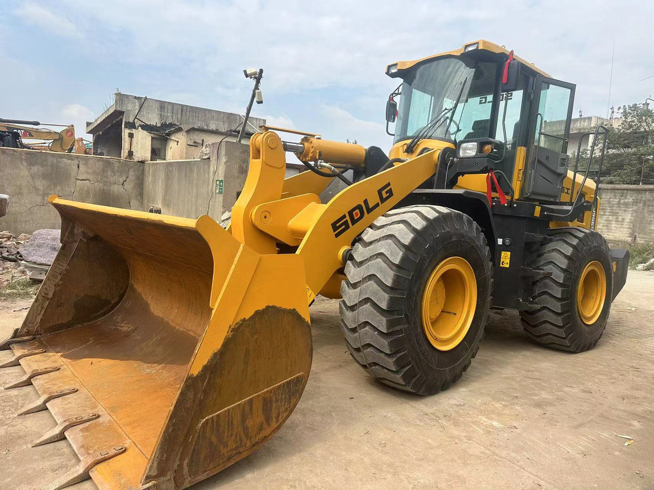 SDLG LG956F - Pelle sur chenille: photos 3 SDLG LG956F - Pelle sur chenille: photos 3