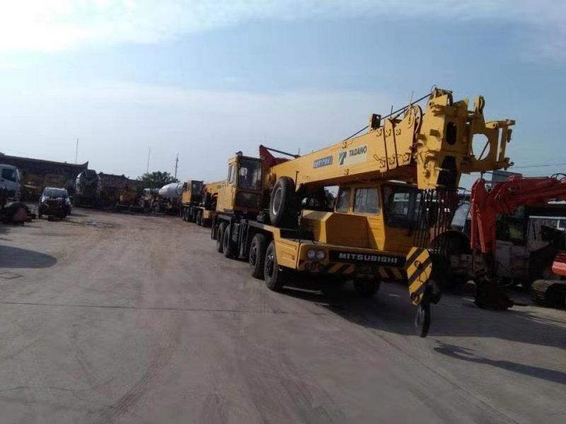TADANO TL300-E - Grue: photos 3 TADANO TL300-E - Grue: photos 3
