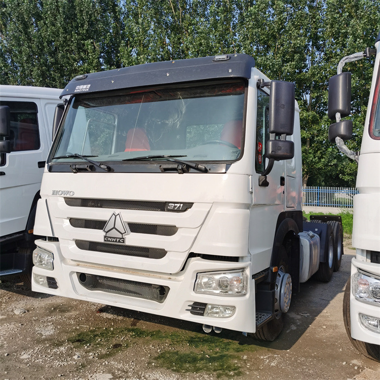 HOWO 6x4 371hp tractor - Tracteur routier: photos 4 HOWO 6x4 371hp tractor - Tracteur routier: photos 4