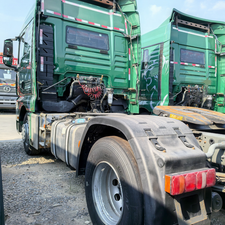 SITRAK 6x4 G7 - Tracteur routier: photos 4 SITRAK 6x4 G7 - Tracteur routier: photos 4