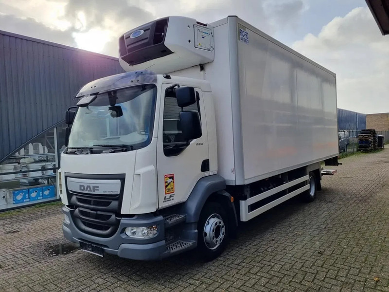 DAF LF 220 Kuhlkoffer/Carrier 750MT MULTITEMP/ LBW/ EURO 6 - Camion frigorifique: photos 4 DAF LF 220 Kuhlkoffer/Carrier 750MT MULTITEMP/ LBW/ EURO 6 - Camion frigorifique: photos 4