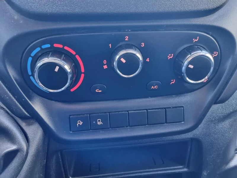 Utilitaire frigorifique Iveco Daily 35S14 Kuhlwagen -20 Standby 230V/ CNG/ Erdgas: photos 16 Utilitaire frigorifique Iveco Daily 35S14 Kuhlwagen -20 Standby 230V/ CNG/ Erdgas: photos 16