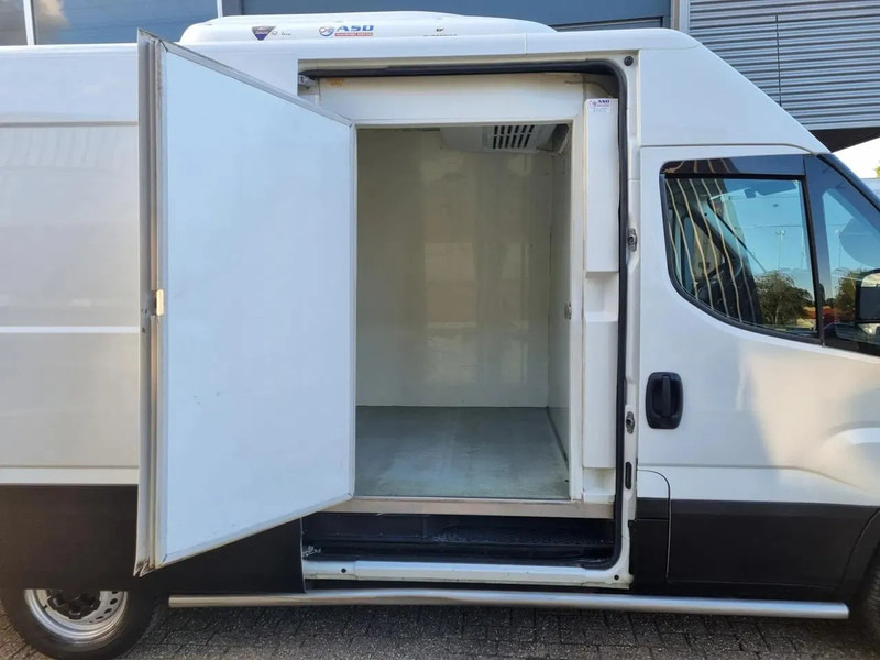 Utilitaire frigorifique Iveco Daily 35S14 Kuhlwagen -20 Standby 230V/ CNG/ Erdgas: photos 7 Utilitaire frigorifique Iveco Daily 35S14 Kuhlwagen -20 Standby 230V/ CNG/ Erdgas: photos 7