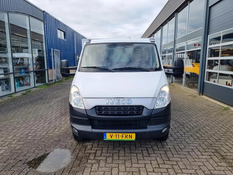Iveco Daily 70C21 3.0D/ 204PS/ Radstand 475 cm/ Openlaadbak 4m - Utilitaire plateau: photos 3 Iveco Daily 70C21 3.0D/ 204PS/ Radstand 475 cm/ Openlaadbak 4m - Utilitaire plateau: photos 3